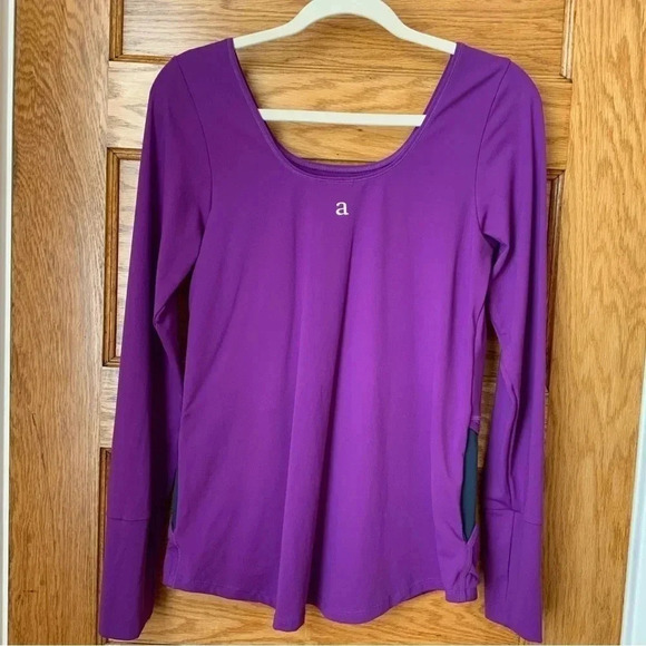 3/$25 AMOENA Magenta Scoop Neck Activewear Top Size S - Picture 8 of 16